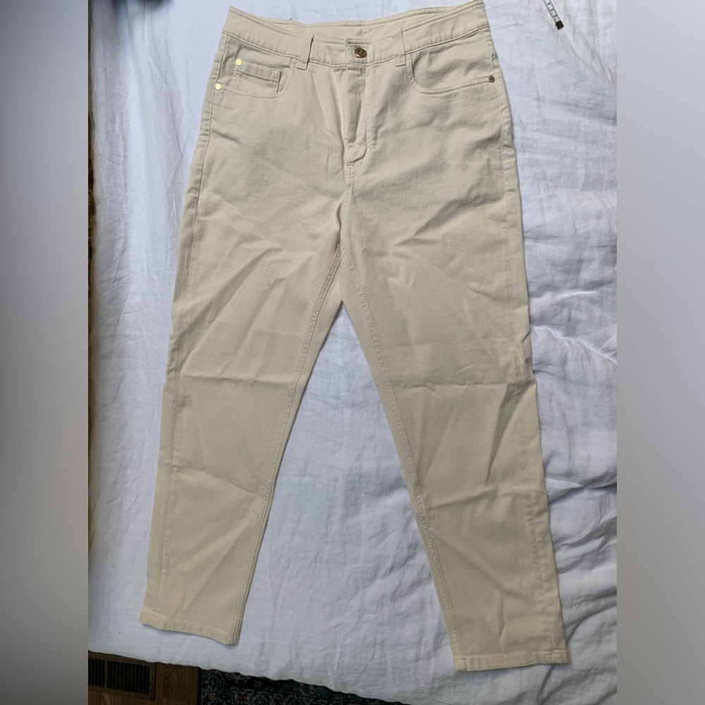 Brunello Cucinelli Baggy Jean with Tapered Leg in natural/ivory